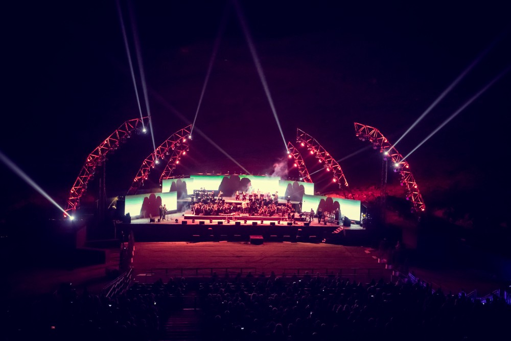 Create a Vibrant Setting for Your Corporate Event: Five Essential Considerations