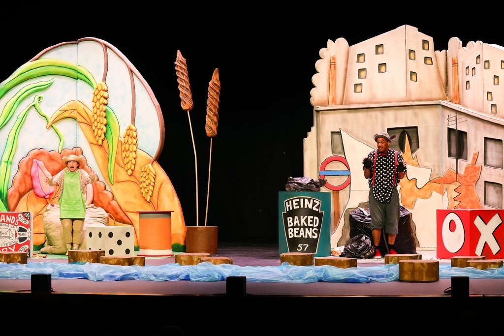 Town Mouse & Country Mouse